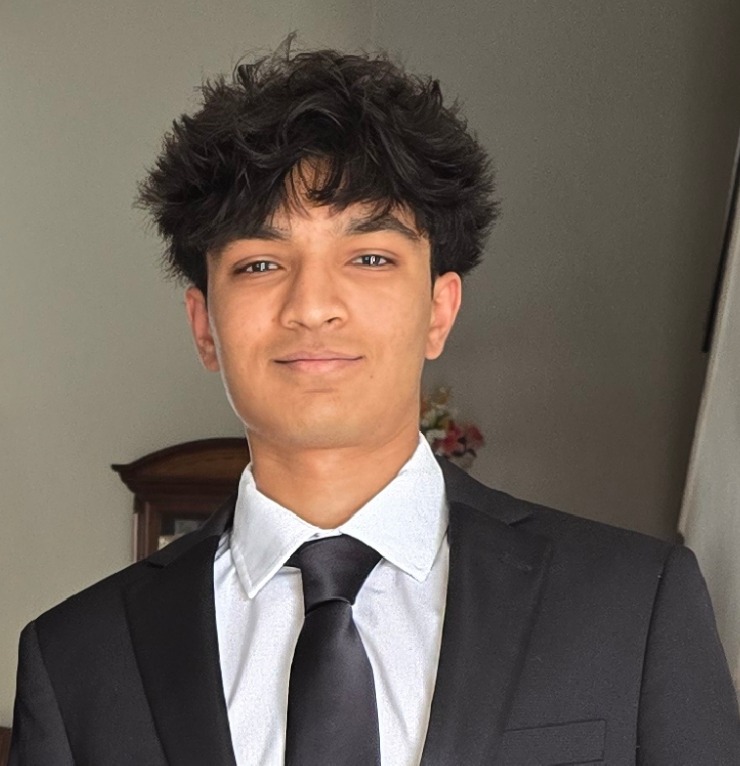 Shriyans Dharajula, founder of Ready2School